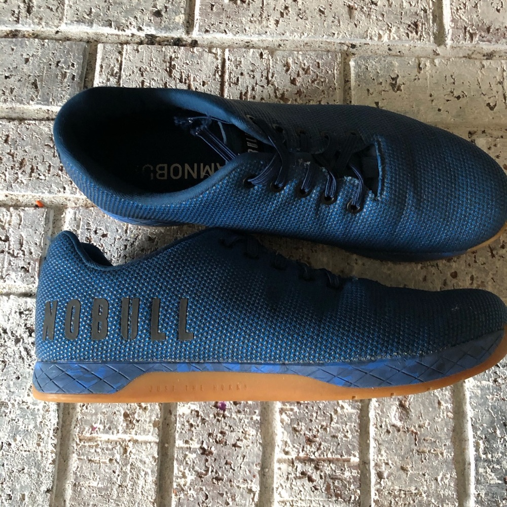 NoBull superfabric trainers size 12